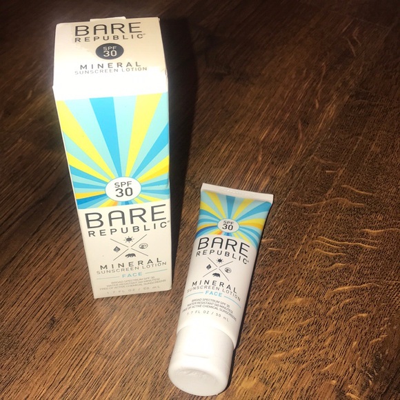 Bare Republic's Mineral Face SPF 30 Sunscreen - Picture 3 of 4
